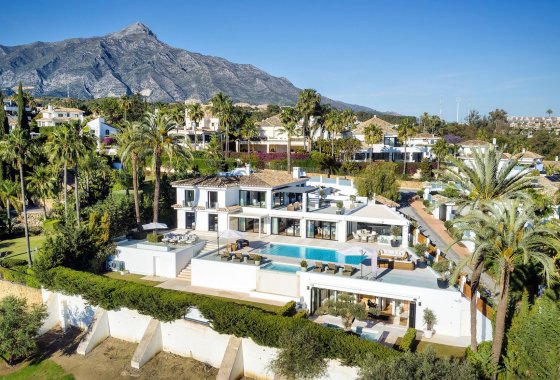 Resale - Villa - Marbella - Nueva Andalucía