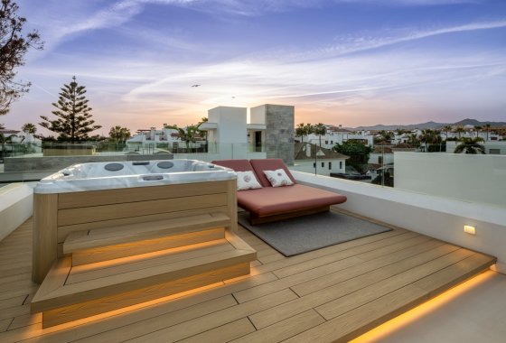 Reventa - Villa - Marbella - Puerto Banús