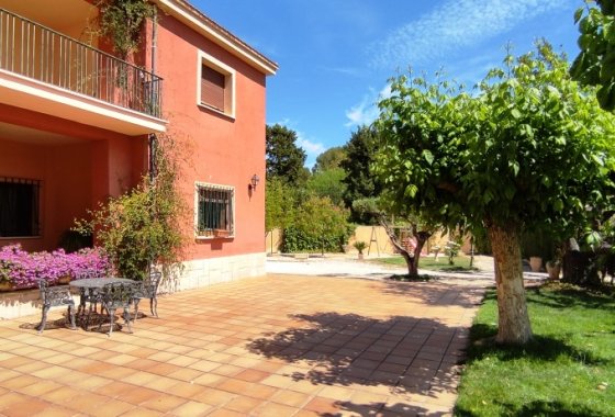 Resale - Villa - Cocentaina