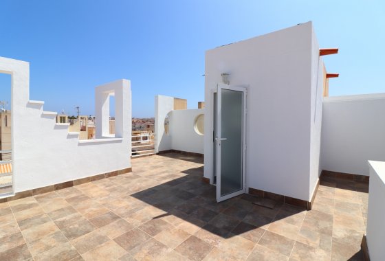 Resale - Villa - Torrevieja - El Salado