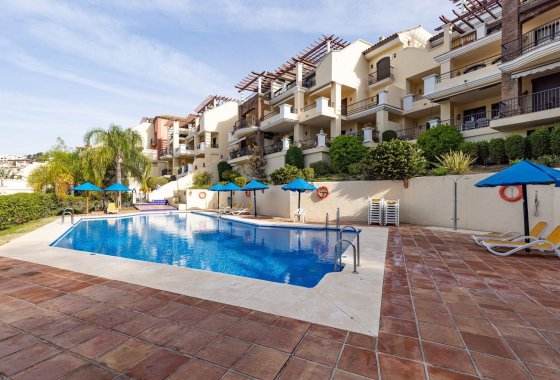 Resale - Apartment - Benahavis - Los Arqueros