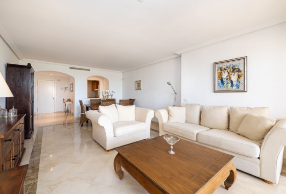 Resale - Apartment - Benahavis - Los Arqueros