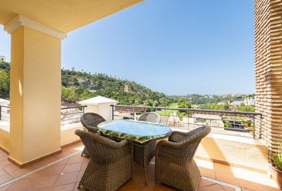 Resale - Apartment - Benahavis - Los Arqueros