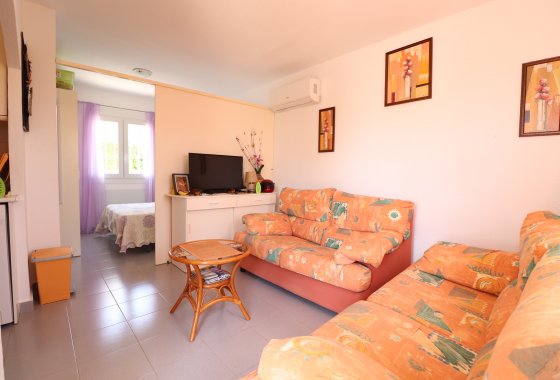 Resale - Villa - Algorfa - Montebello