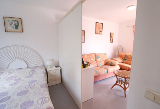 Resale - Villa - Algorfa - Montebello