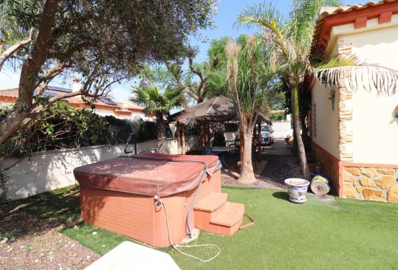 Resale - Villa - Formentera del Segura - Euroroda