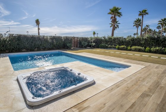 Wiederverkauf - Villa - Estepona - New Golden Mile