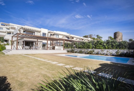 Resale - Villa - Estepona - New Golden Mile