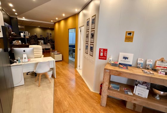 Resale - Commercial - Guardamar del Segura