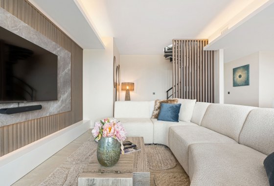 Resale - Apartment - Marbella - Nueva Andalucía