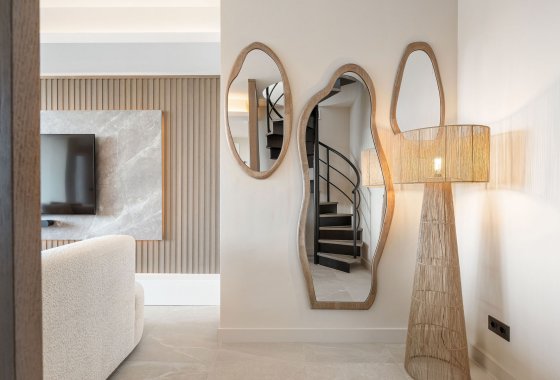 Resale - Apartment - Marbella - Nueva Andalucía