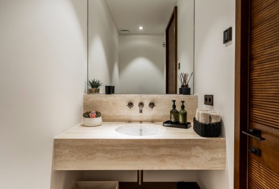 Resale - Apartment - Malaga - Casares