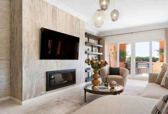 Resale - Apartment - Marbella - Nueva Andalucía