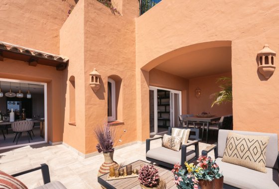 Resale - Apartment - Marbella - Nueva Andalucía