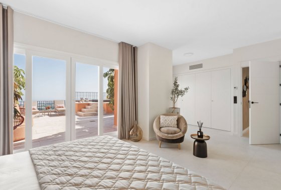 Resale - Apartment - Marbella - Nueva Andalucía