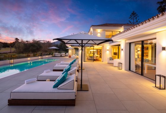 Resale - Villa - Marbella - Nueva Andalucía