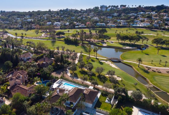 Resale - Villa - Marbella - Nueva Andalucía