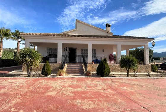 Resale - Country House - Sax