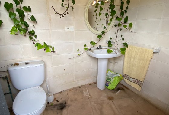 Resale - Country House - Sax