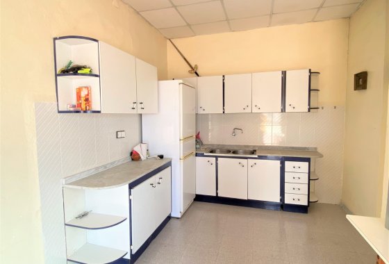 Resale - Country House - Sax