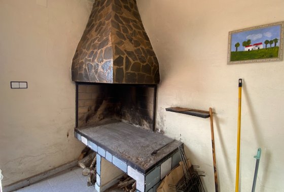 Resale - Country House - Sax