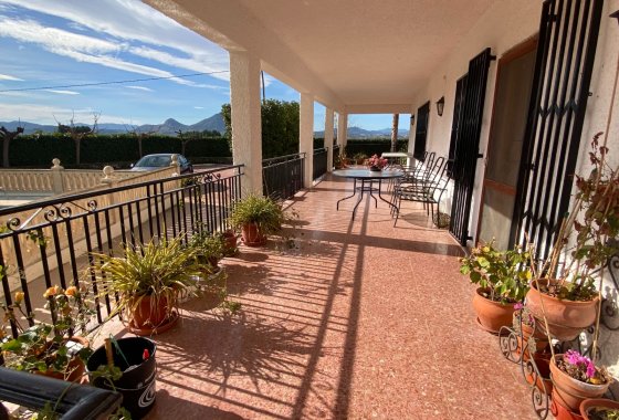 Resale - Country House - Sax