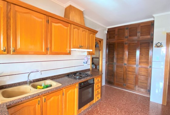 Resale - Country House - Sax