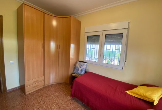 Resale - Country House - Sax