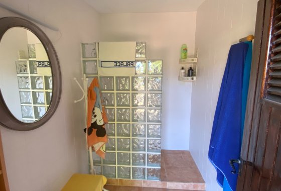 Resale - Villa - Petrer