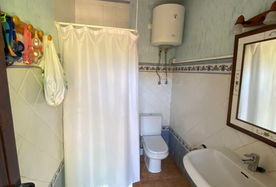 Resale - Villa - Petrer