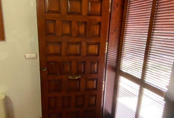 Resale - Villa - Petrer