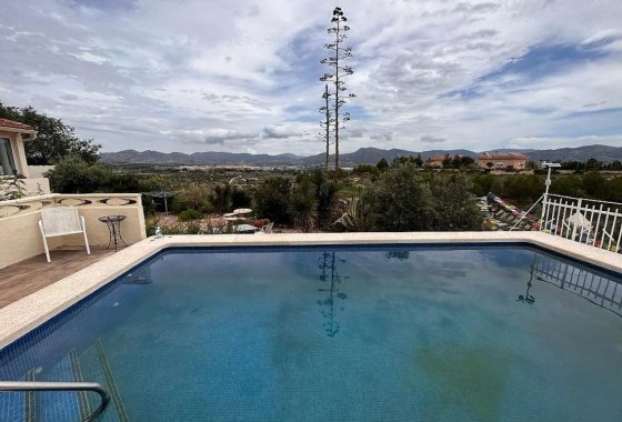 Wiederverkauf - Villa - Sax