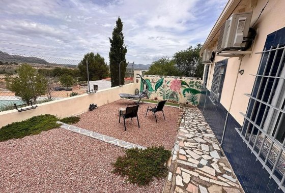 Wiederverkauf - Villa - Sax