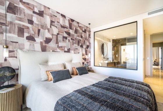 Resale - Apartment - Benahavis - La Quinta