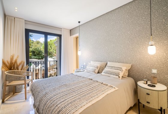 Resale - Apartment - Benahavis - La Quinta