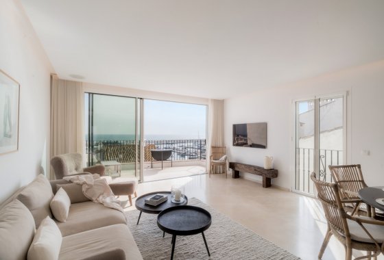 Resale - Apartment - Marbella - Puerto Banús