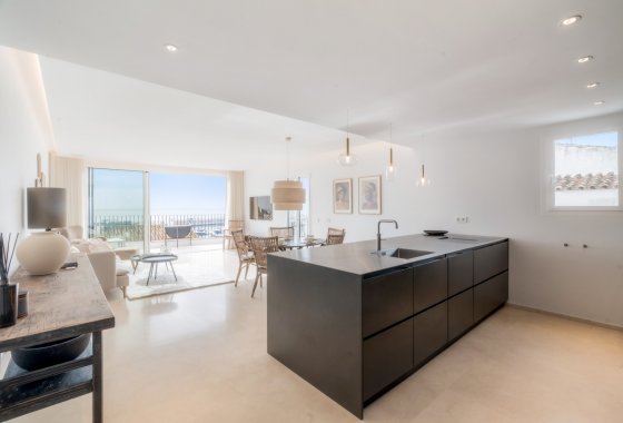Resale - Apartment - Marbella - Puerto Banús