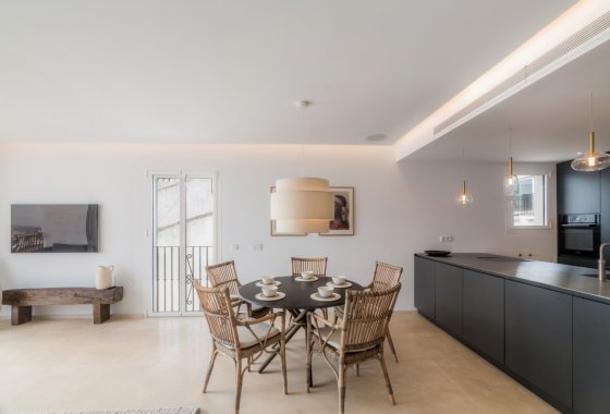 Resale - Apartment - Marbella - Puerto Banús
