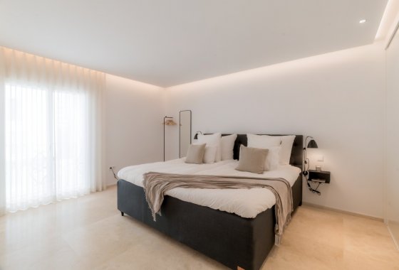 Resale - Apartment - Marbella - Puerto Banús