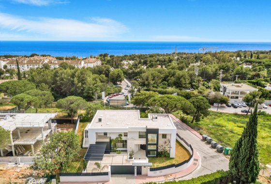 Resale - Villa - Marbella - Nagueles