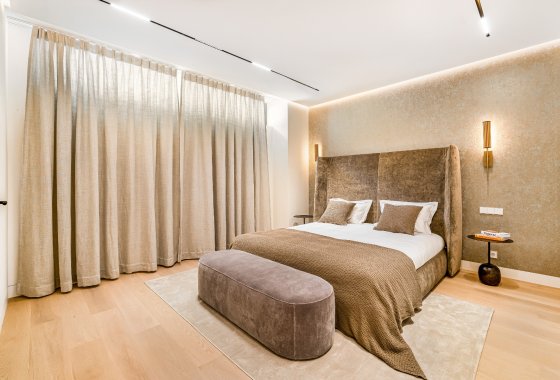 Resale - Villa - Marbella - Nagueles