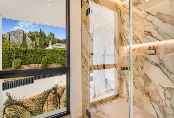 Resale - Villa - Marbella - Nagueles