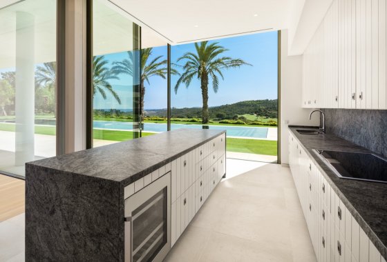 Resale - Villa - Malaga - Casares