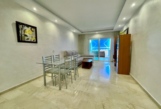 Resale - Apartment - Marbella - Puerto Banús
