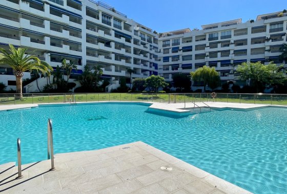 Resale - Apartment - Marbella - Puerto Banús