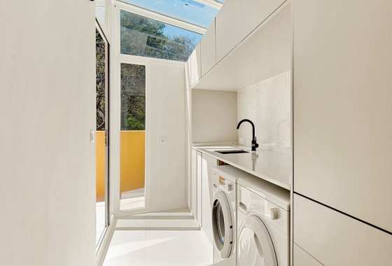 Resale - Apartment - Marbella - East Marbella