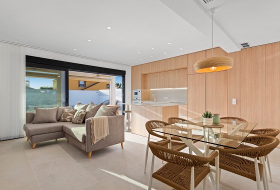 Resale - Villa - Torrevieja - El Chaparral