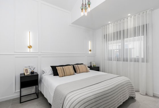 Resale - Villa - Torrevieja - El Chaparral