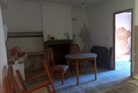 Wiederverkauf - Stadthaus - Planes