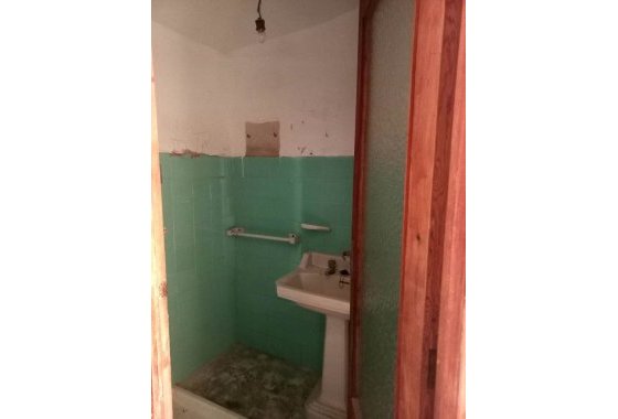 Wiederverkauf - Stadthaus - Planes